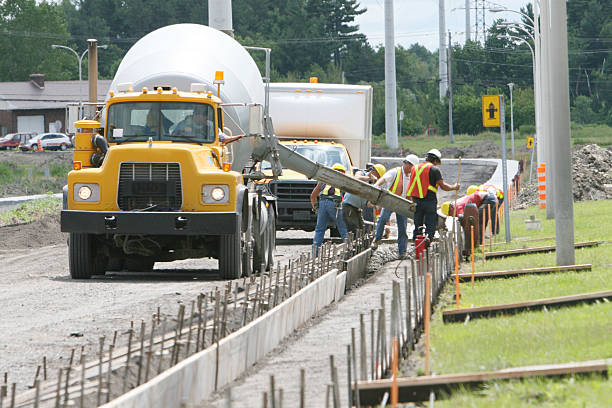 Best Concrete Sidewalk Installation in Dundee, MI